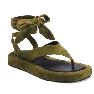 NWT | Aerosoles Francesca suede sandals in olive green.